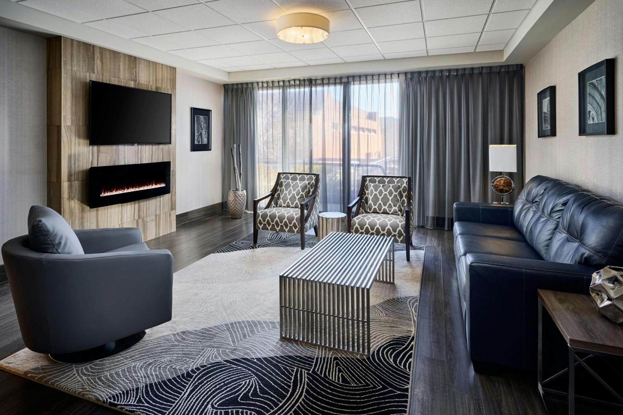 เชราตัน ฮามิลตัน โฮเต็ล Hotel ภายนอก รูปภาพ